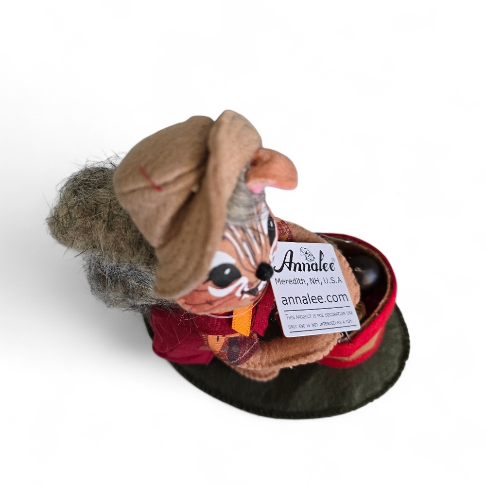 Vintage Annalee Autumn Squirrel with Acorn Basket Fall Harvest Decor Collectible - Picture 7 of 10